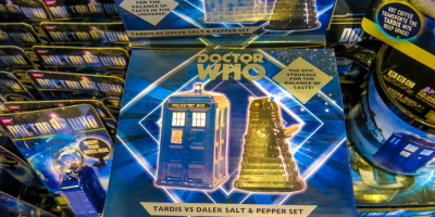 Exploring Time and Magic: A Comprehensive Review of the MTG Doctor Who Crossover Set