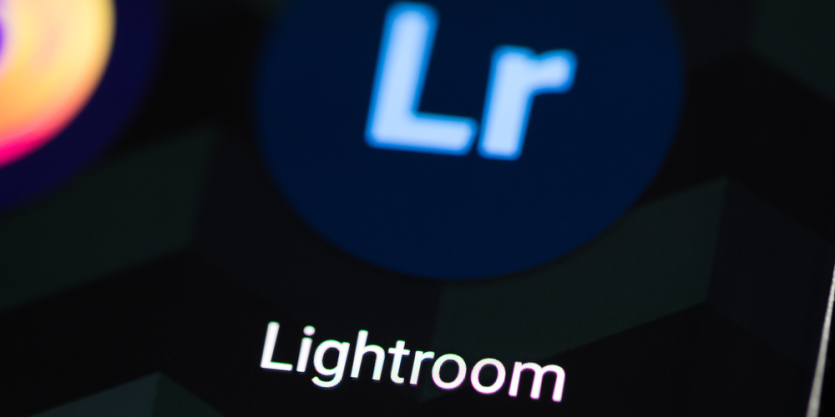 Adobe Lightroom Revolutionizes Photo Editing with AI-Powered Removal and Lens Blur Features Logo